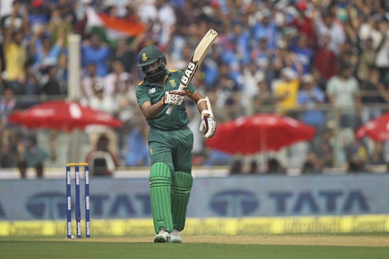 Hashim Amla failed to build on a bright start, India v South Africa, 5th ODI, Mumbai, October 25, 2015