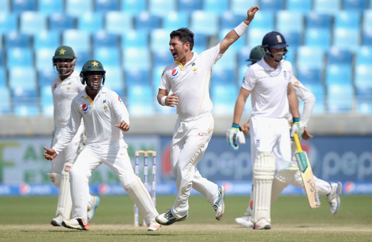 Yasir Shah had Jos Buttler taken at slip with a beautifully flighted legbreak, Pakistan v England, 2nd Test, Dubai, 5th day, October 26, 2015