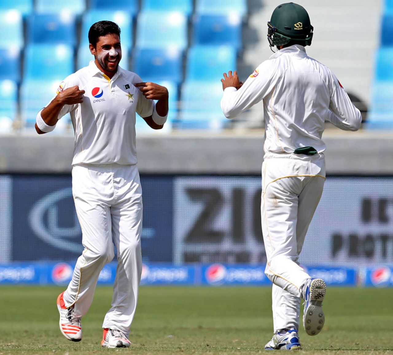 Imran Khan made another important contribution by removing Ben Stokes, Pakistan v England, 2nd Test, Dubai, 5th day, October 26, 2015