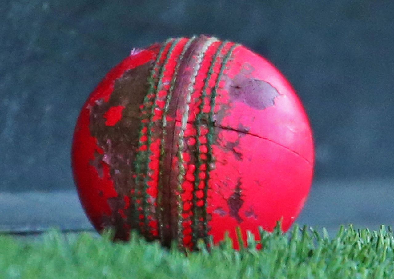 A worn-out pink ball, Victoria v Queensland, Sheffield Shield, Melbourne, 1st day, October 28, 2015