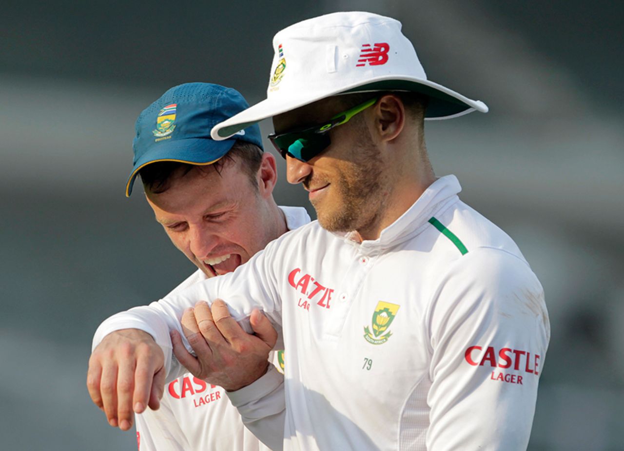 AB's hunger pangs: AB de Villiers and Faf du Plessis joke around during the tour game, Indian Board President's XI v South Africans, Mumbai, 2nd day, October 31, 2015
