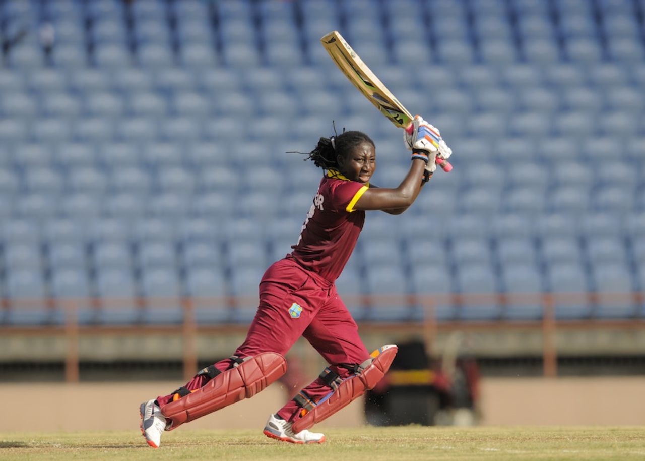 Stafanie Taylor targets the off side, West Indies v Pakistan, 2nd women's T20, Grenada, October 31, 2015
