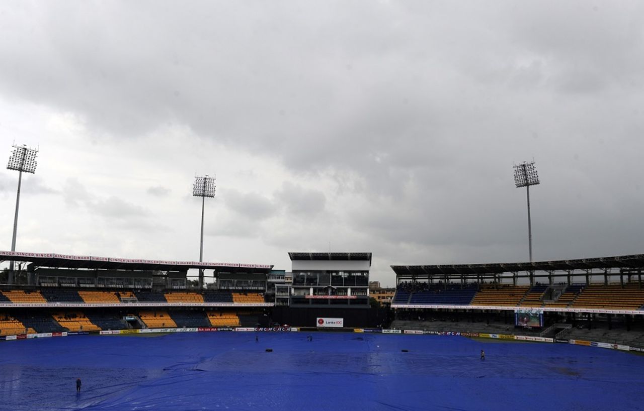 Rain delayed start of play at the R Premadasa Stadium, Sri Lanka v West Indies, 1st ODI, Colombo, November 1, 2015