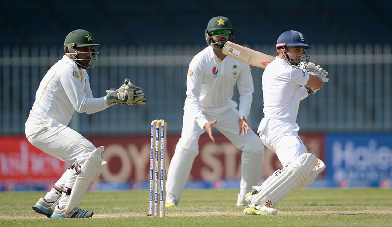 James Taylor started confidently in his first Test since 2012, Pakistan v England, 3rd Test, Sharjah, 2nd day, November 2, 2015