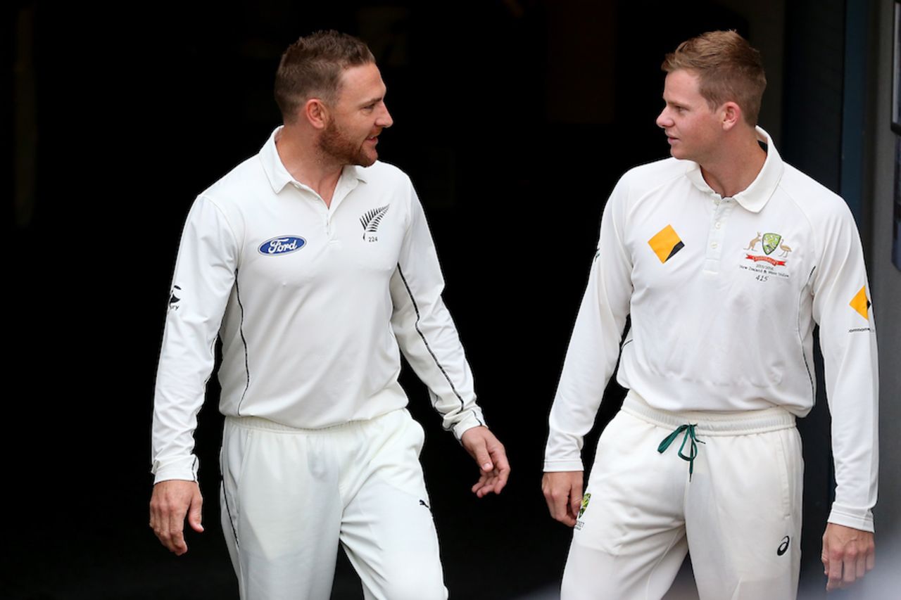 Brendon McCullum and Steven Smith chat ahead of their teams' first Test, Brisbane, November 4, 2015
