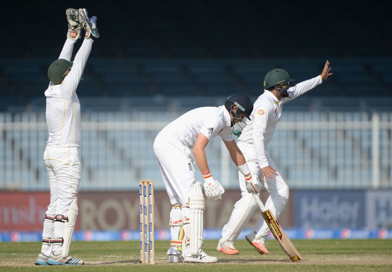 Joe Root was trapped on the back foot in the second over of the morning session, Pakistan v England, 3rd Test, Sharjah, 5th day, November 5, 2015