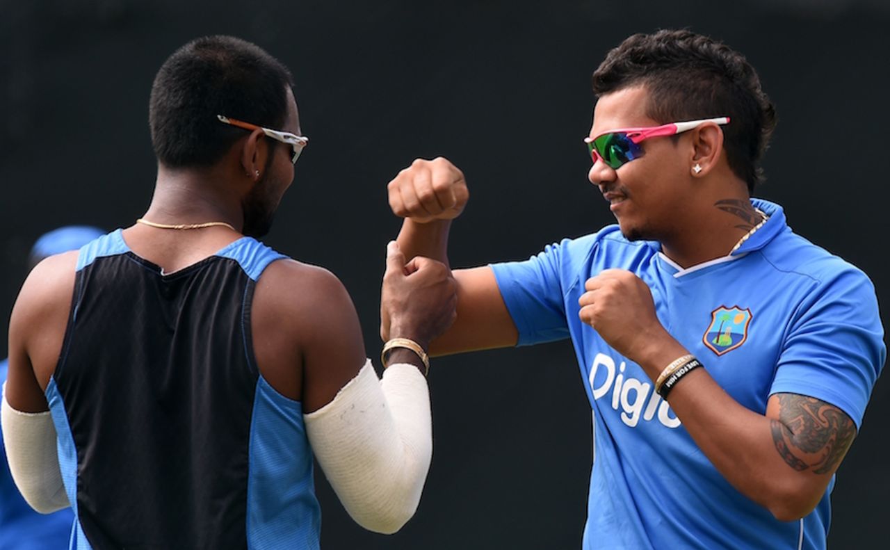 Sunil Narine indulges in air-boxing during a practice session, Pallekele, November 6, 2015