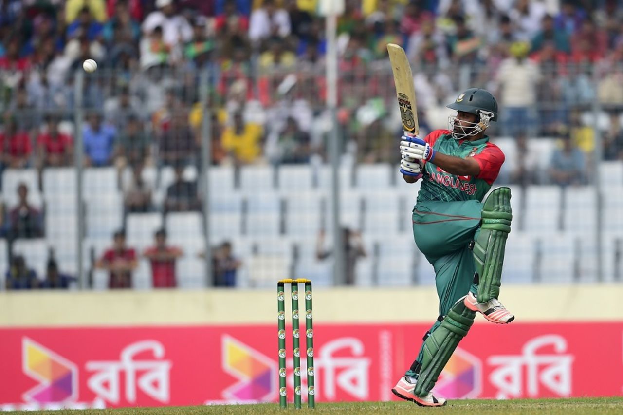 Tamim Iqbal swivels and pulls, Bangladesh v Zimbabwe, 1st ODI, Mirpur, November 7, 2015