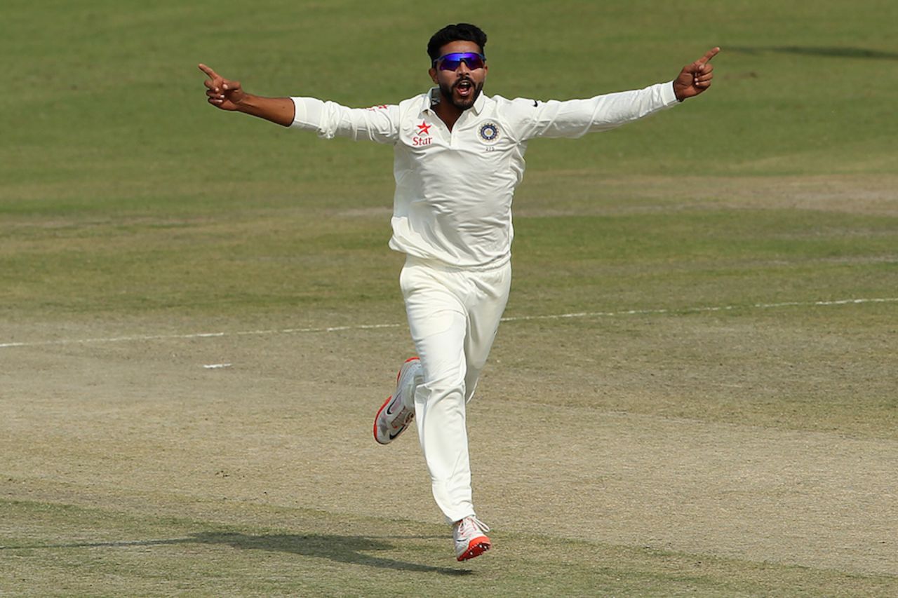 Ravindra Jadeja had Hashim Amla clean bowled, India v South Africa, 1st Test, Mohali, 3rd day, November 7, 2015