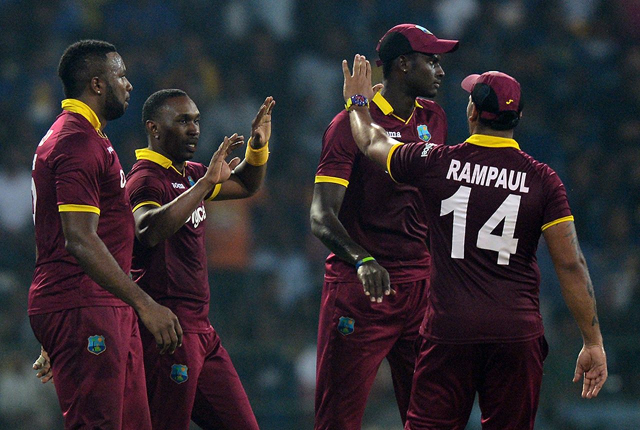 Dwayne Bravo celebrates a wicket with his team-mates, Sri Lanka v West Indies, 2nd T20I, Colombo, November 11, 2015