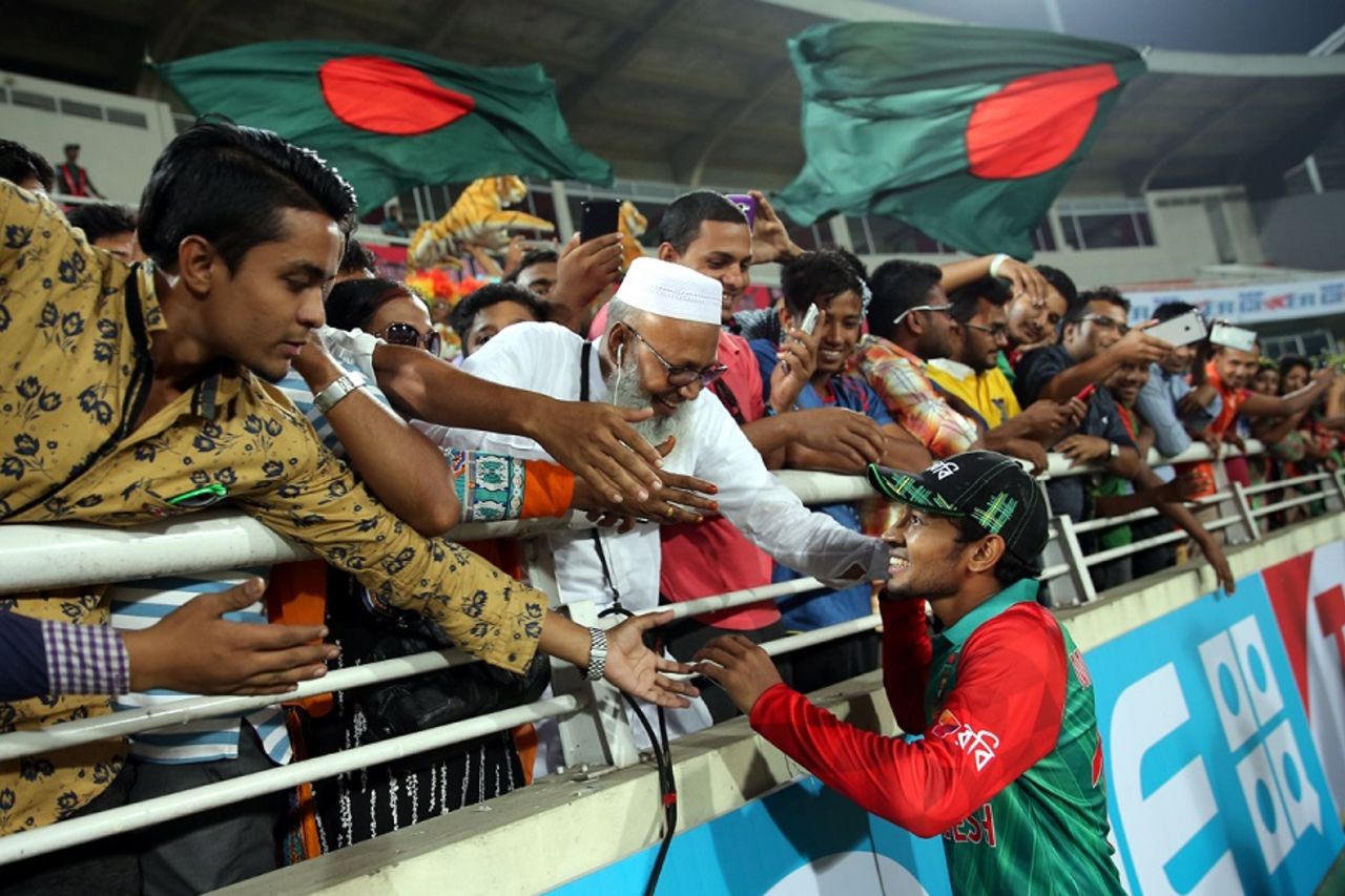 Mushfiqur Rahim celebrates with the Mirpur crowd after the 3-0 sweep, Bangladesh v Zimbabwe, 3rd ODI, Mirpur, November 11, 2015
