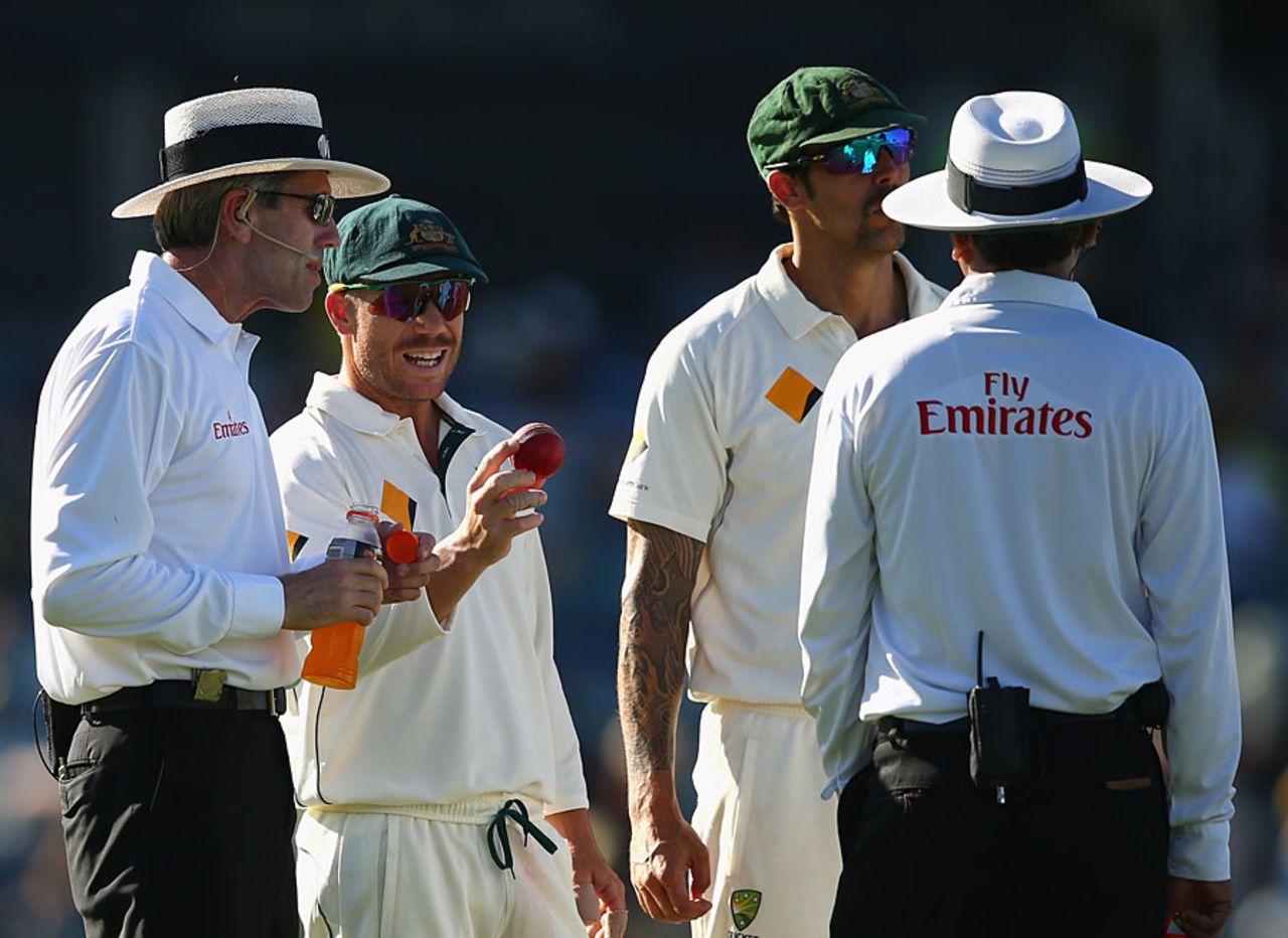 The balls have needed regular changing in Perth, Australia v New Zealand, 2nd Test, Perth, 2nd day, November 14, 2015