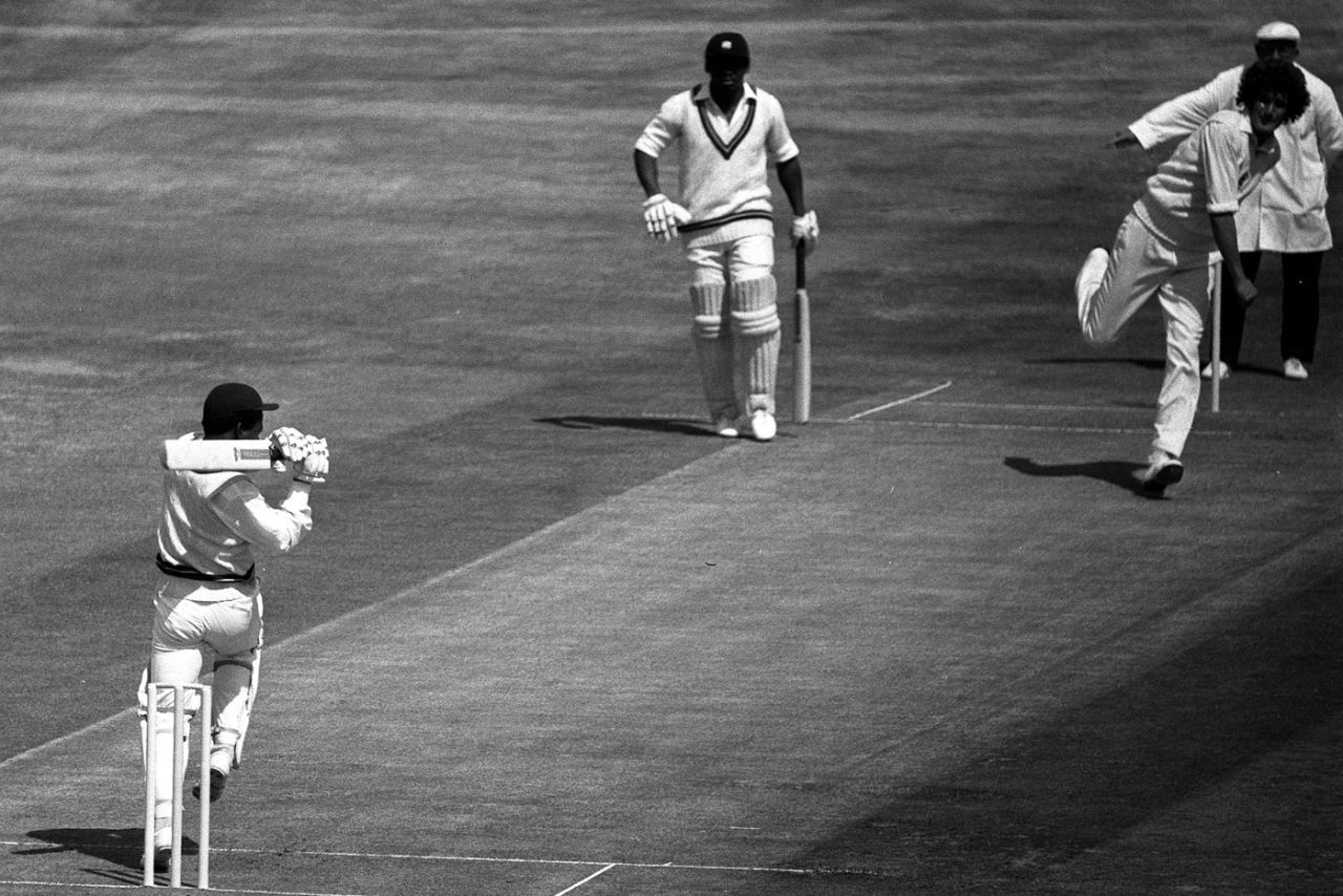 Roy Fredericks hooks Bob Willis for a four, England v West Indies, 4th Test, Headingley, 1st day, July 22, 1976