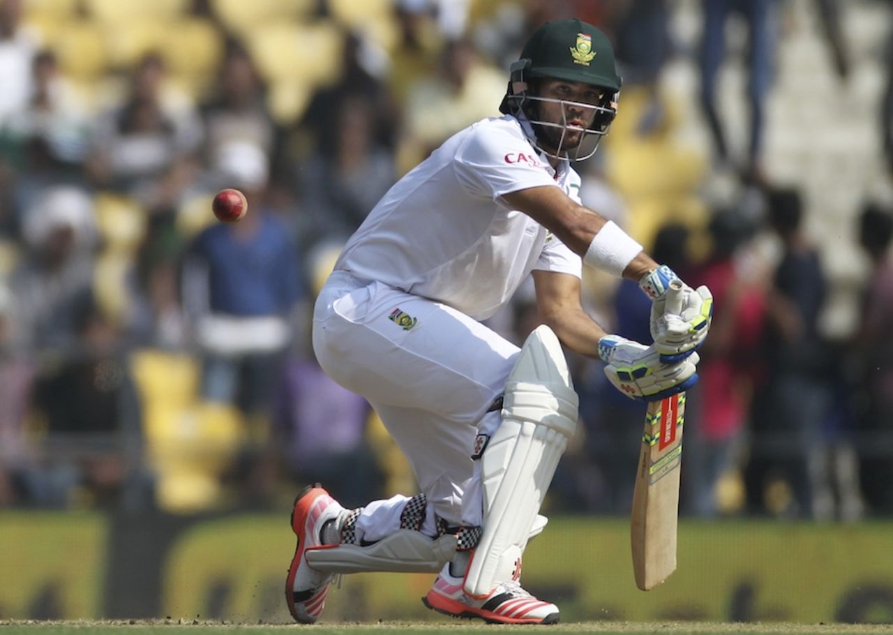 JP Duminy defends on a difficult batting pitch, India v South Africa, 3rd Test, Nagpur, 2nd day, November 26, 2015