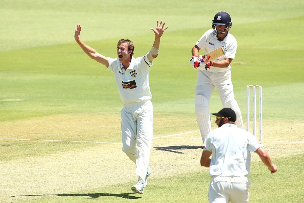 Joel Paris claimed 4 for 68 on first-class debut, Western Australia v Victoria, Sheffield Shield 2015-16, 1st day, Perth, November 27, 2015