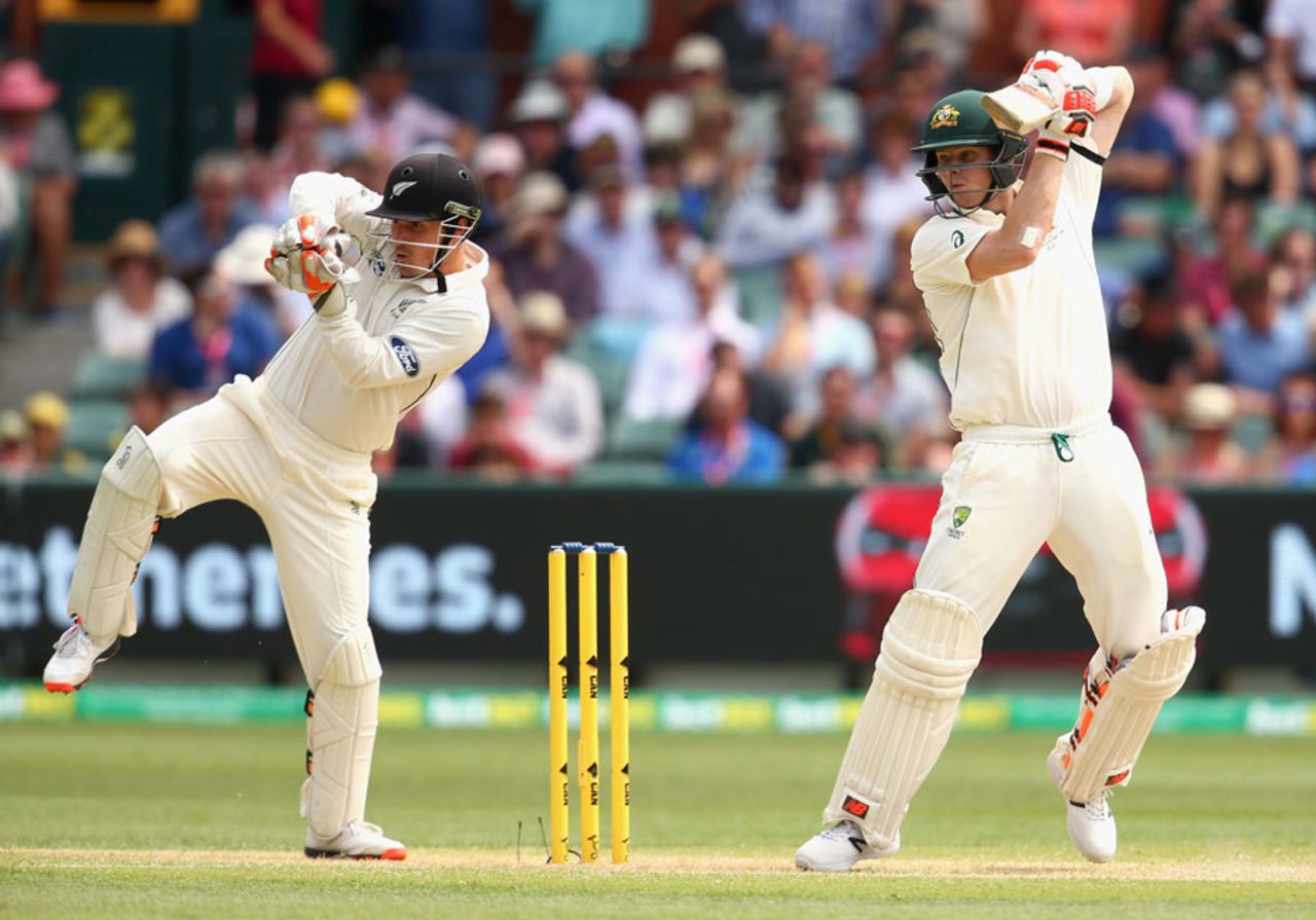 Steven Smith battled to a half-century, Australia v New Zealand, 3rd Test, Adelaide, 2nd day, November 28, 2015