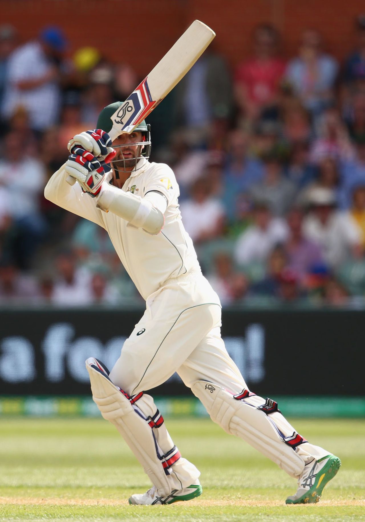 Nathan Lyon swung the bat for 34, Australia v New Zealand, 3rd Test, Adelaide, 2nd day, November 28, 2015