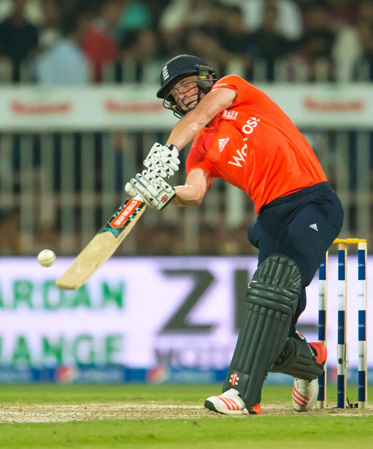 Chris Woakes hit three sixes in his 37 from 24 balls, Pakistan v England, 3rd T20, Sharjah, November 30, 2015
