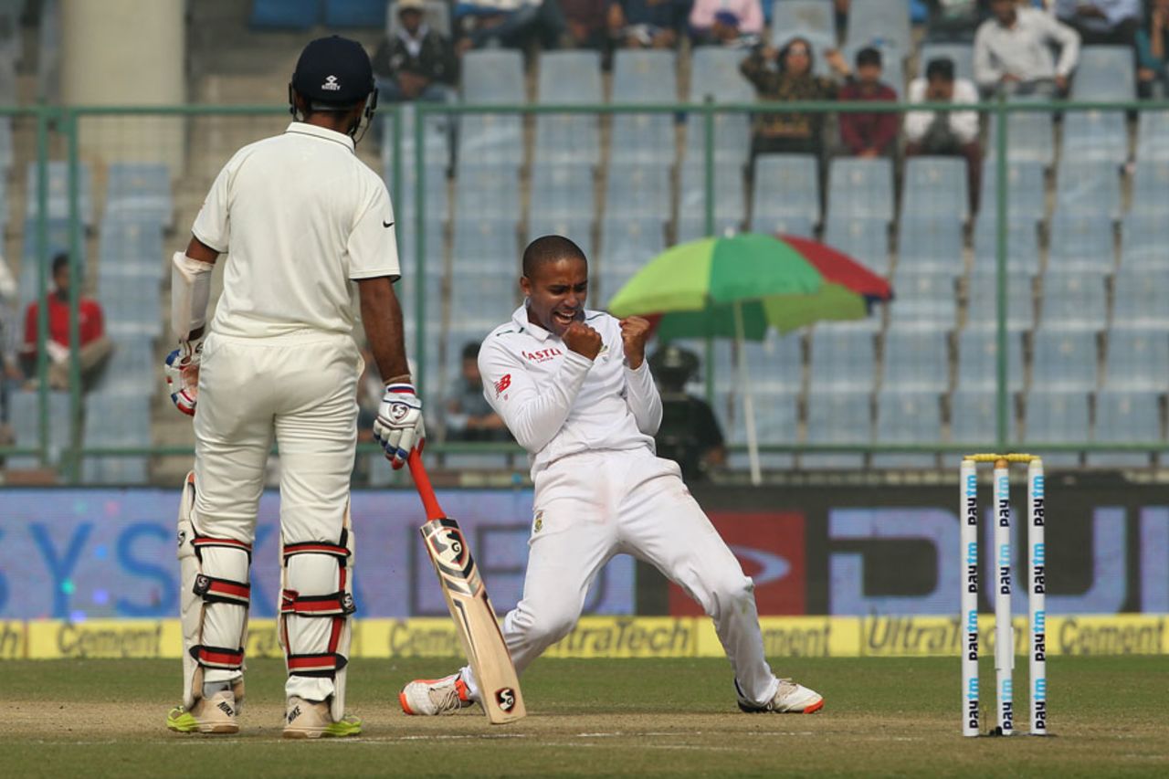 Dane Piedt is ecstatic after picking up the wicket of Shikhar Dhawan, India v South Africa, 4th Test, 1st day, Delhi, December 3, 2015