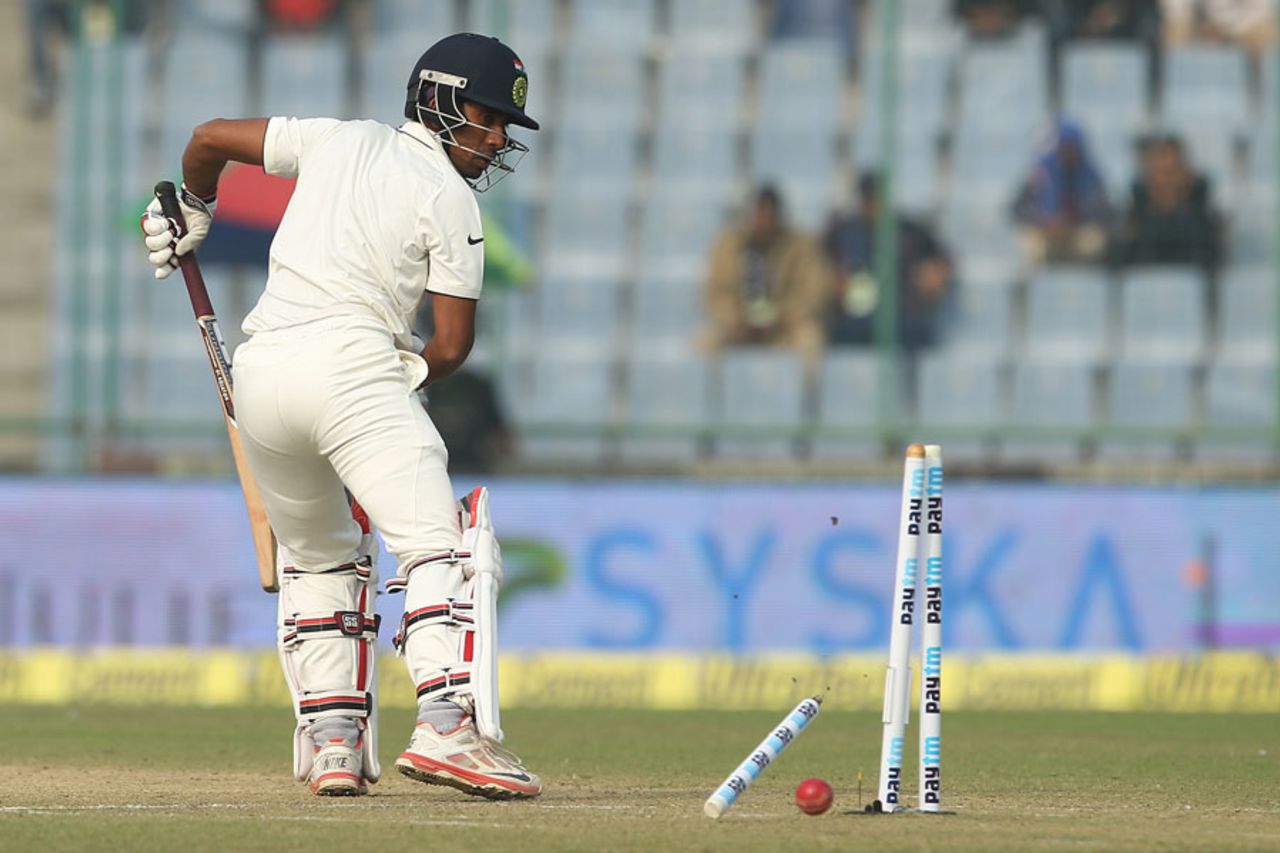Wriddhiman Saha looks back to find clattered stumps, India v South Africa, 4th Test, 1st day, Delhi, December 3, 2015