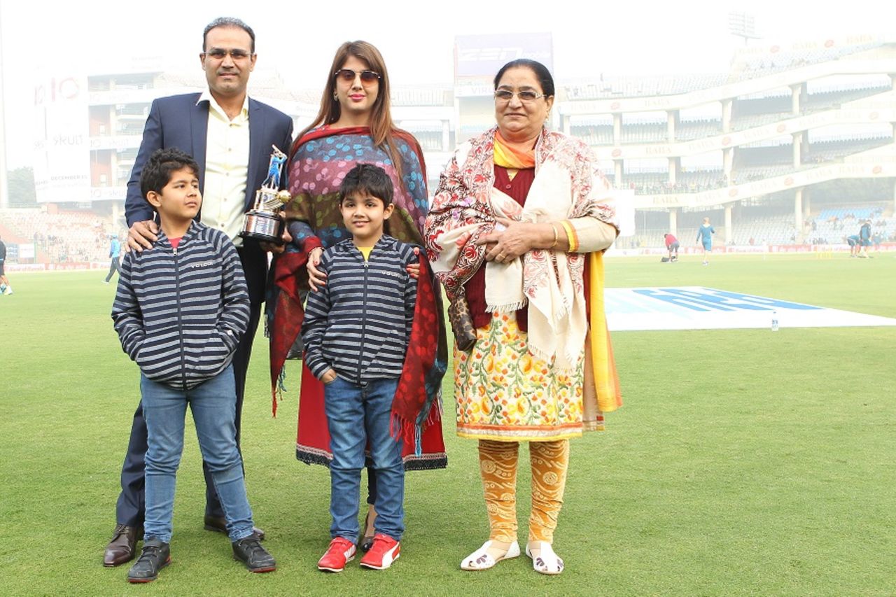 Virender Sehwag with his family after being felicitated by the BCCI, Delhi, December 3, 2015