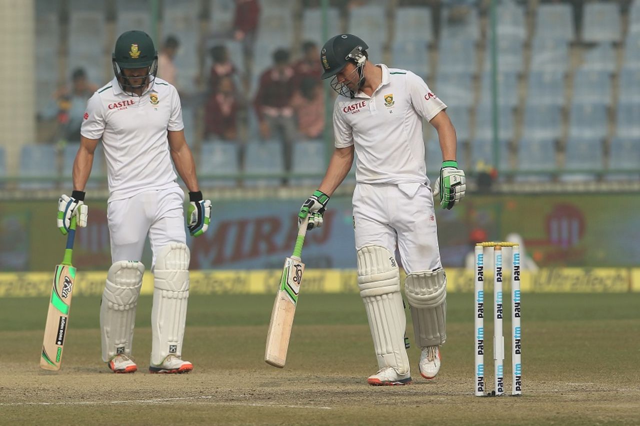 Faf du Plessis and AB de Villiers resisted India, India v South Africa, 4th Test, Delhi, 5th day, December 7, 2015