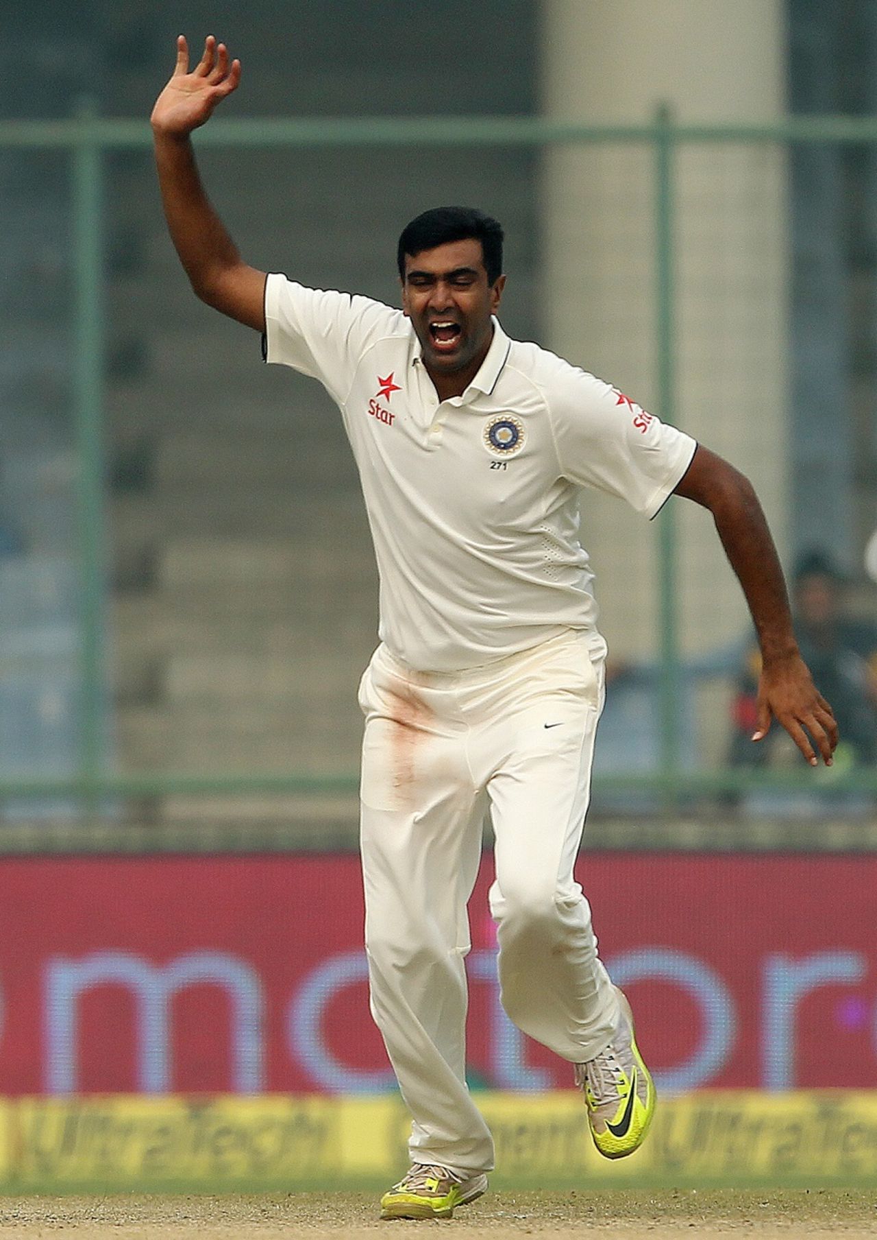 R Ashwin had JP Duminy lbw for a duck, India v South Africa, 4th Test, Delhi, 5th day, December 7, 2015