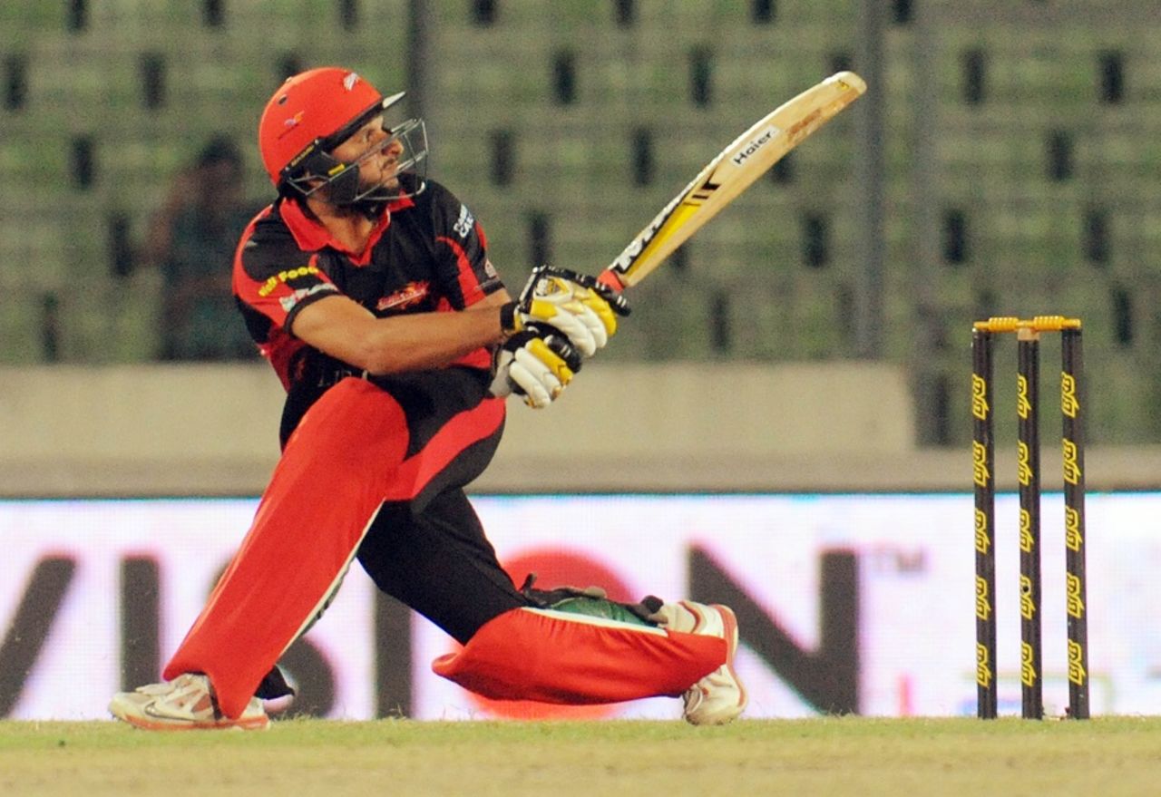 Shahid Afridi struck two sixes to help Sylhet Super Stars clinch a last-over thriller against Dhaka Dynamites in Mirpur, December 9, 2015