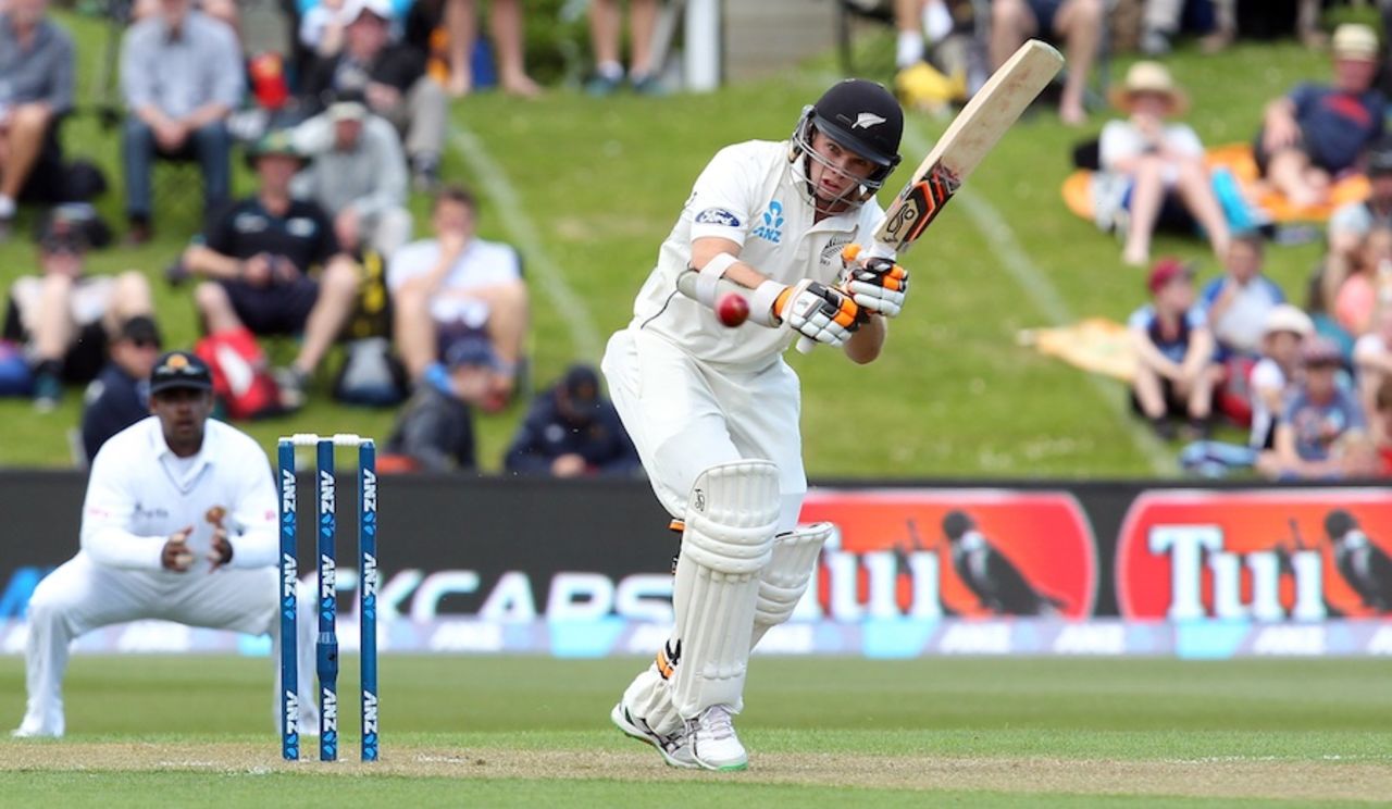 Tom Latham plays on the leg side, New Zealand v Sri Lanka, 1st Test, Dunedin, 1st day, December 10, 2015