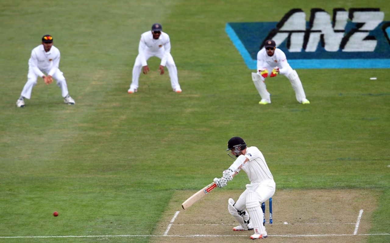 Kane Williamson cuts, New Zealand v Sri Lanka, 1st Test, Dunedin, 1st day, December 10, 2015