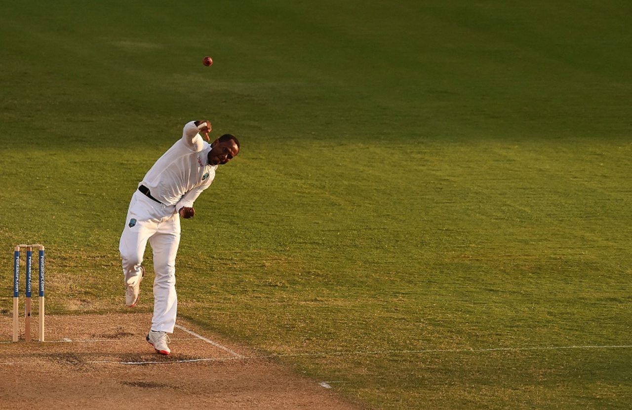 Marlon Samuels sends one down, West Indies v England, 2nd Test, St George's, 2nd day, April 22, 2015