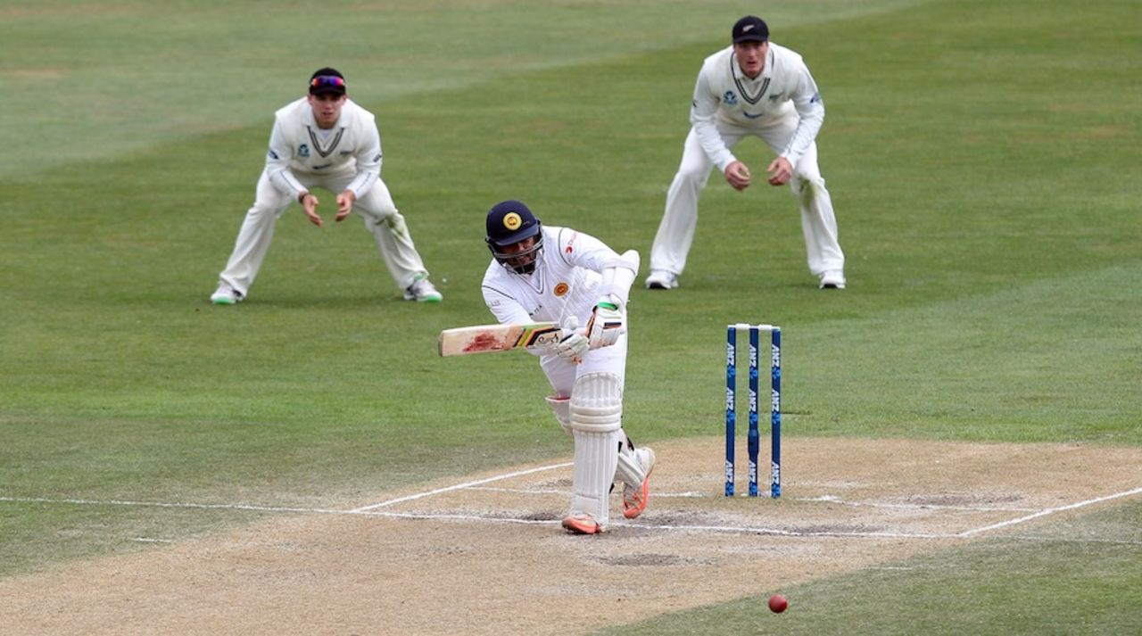 Dinesh Chandimal flicks through midwicket, New Zealand v Sri Lanka, 1st Test, Dunedin, 5th day, December 14, 2015