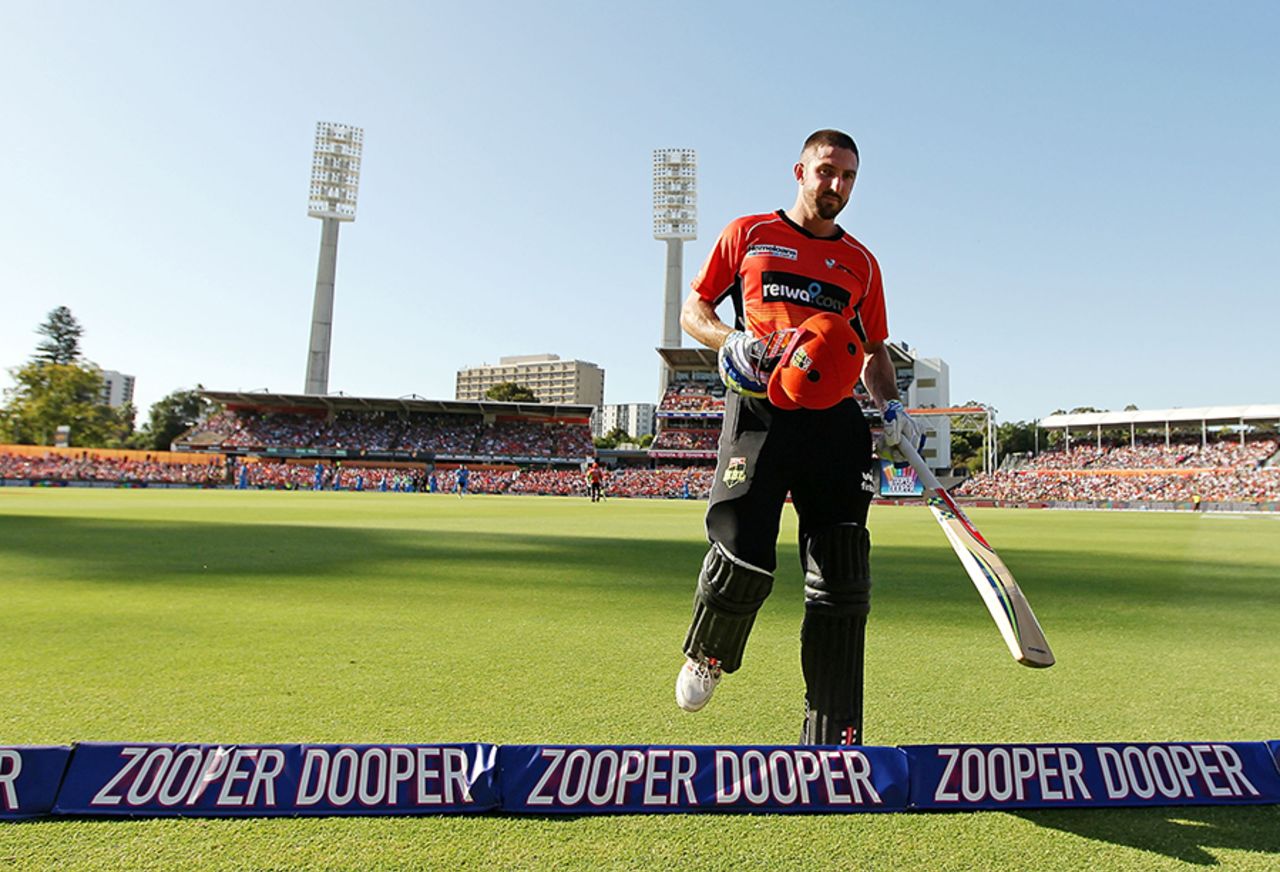 Shaun Marsh top-scored for Perth Scorchers with a 35-ball 47, Perth Scorchers v Adelaide Strikers, Big Bash League 2015-16, Perth, December 21, 2015