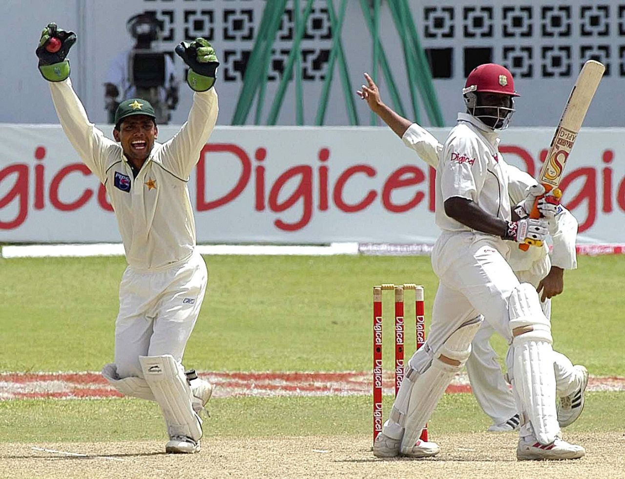 Kamran Akmal appeals for a catch, West Indies v Pakistan, 1st Test, Barbados, May 28, 2005