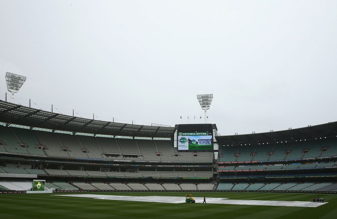 Rain delayed the start of the Boxing Day Test by an hour, Australia v West Indies, 2nd Test, 1st day, Melbourne, December 26, 2015