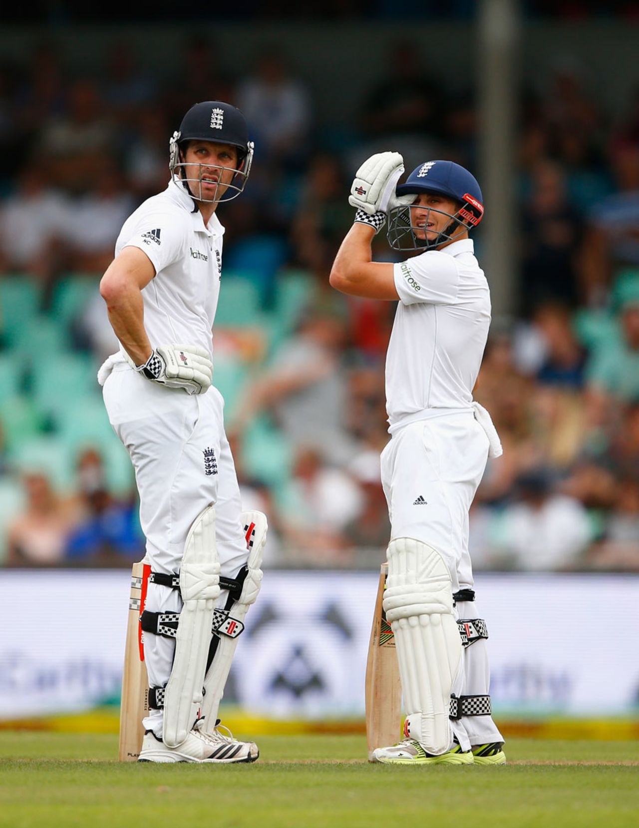 Nick Compton and James Taylor put on 125 for the fourth wicket, South Africa v England, 1st Test, Durban, 1st day, December 26, 2015