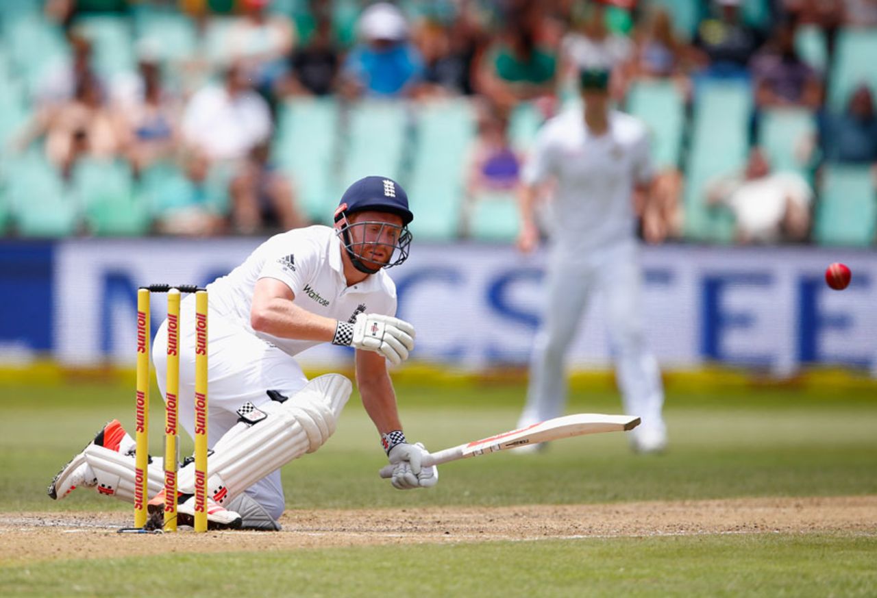 Jonny Bairstow was hit on the grille by a Morne Morkel bouncer, South Africa v England, 1st Test, Durban, 2nd day, December 27, 2015