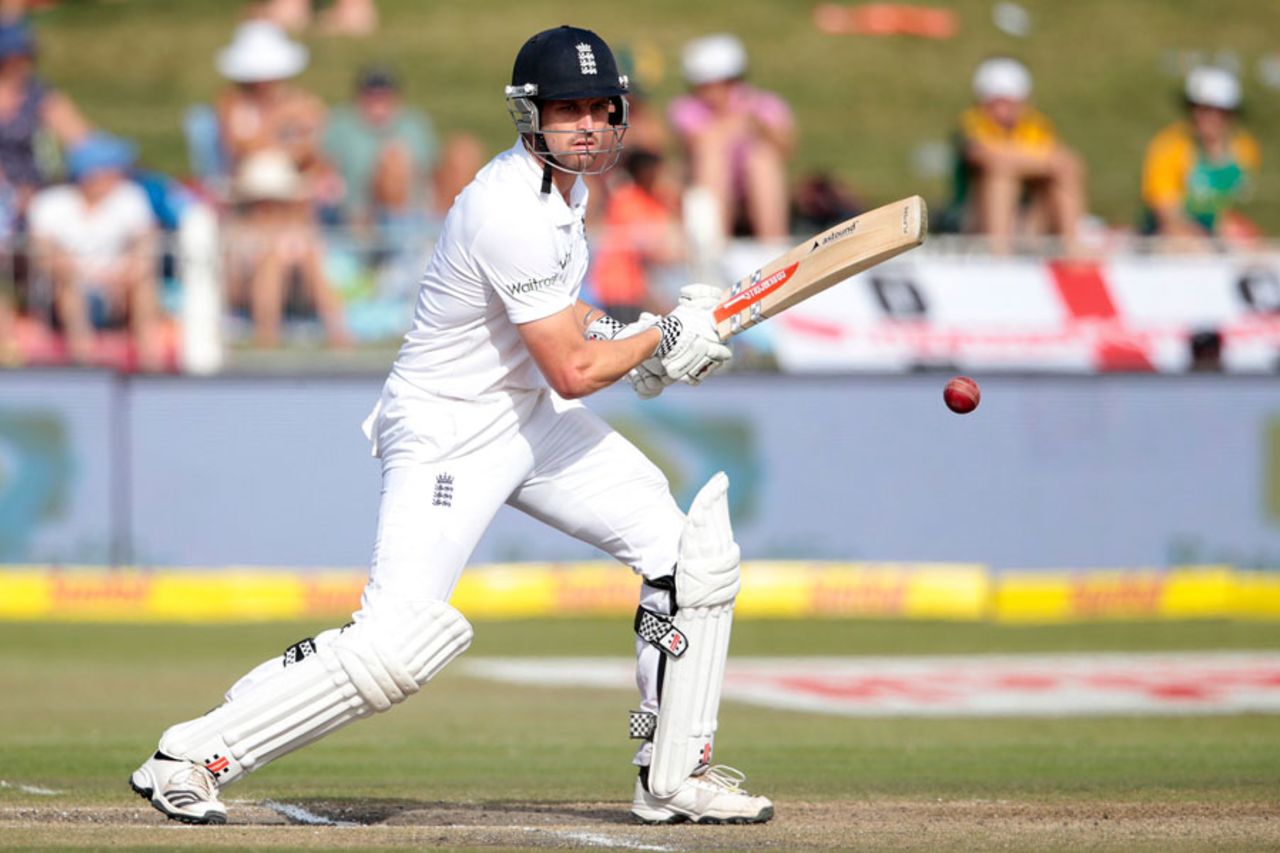 Nick Compton battled hard for his 49, South Africa v England, 1st Test, Durban, 3rd day, December 28, 2015
