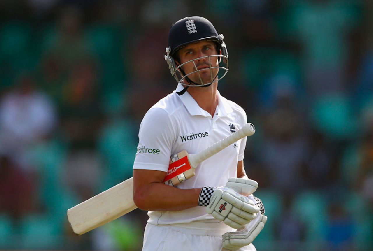 Nick Compton shows his disappointment at a leg-side strangle, South Africa v England, 1st Test, Durban, 3rd day, December 28, 2015