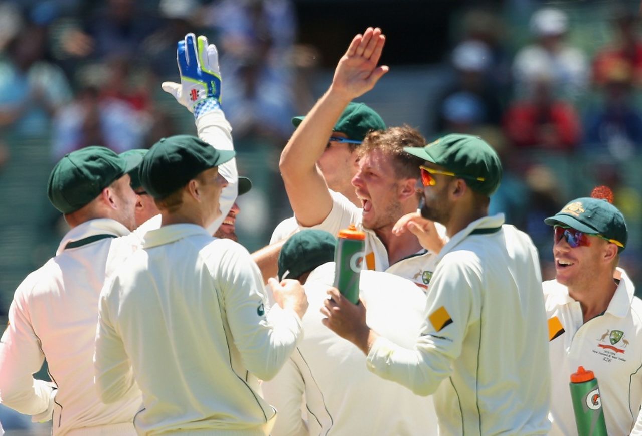 Australia gather around James Pattinson to celebrate Rajendra Chandrika's wicket, Australia v West Indies, 2nd Test, Melbourne, 4th day, December 29, 2015