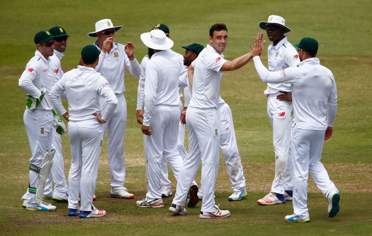Kyle Abbott celebrated an early wicket, South Africa v England, 1st Test, Durban, 4th day, December 29, 2015