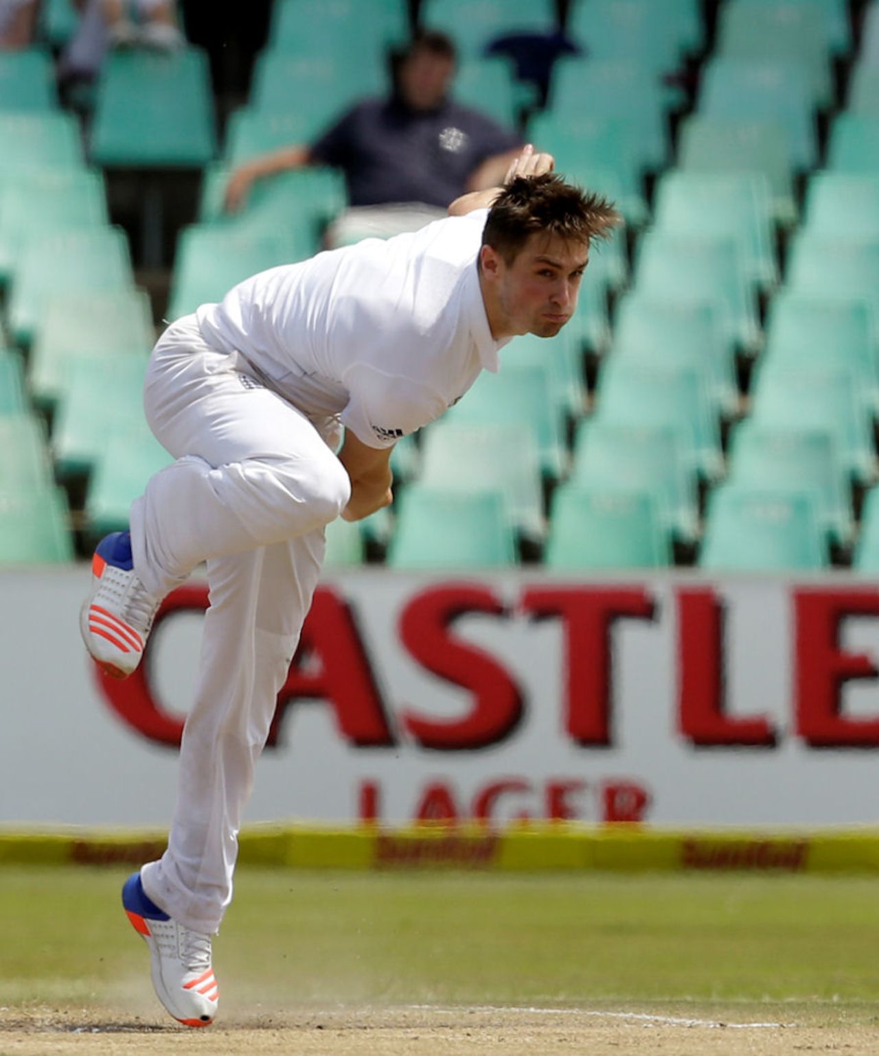 Chris Woakes was given the new ball by England, South Africa v England, 1st Test, Durban, 4th day, December 29, 2015