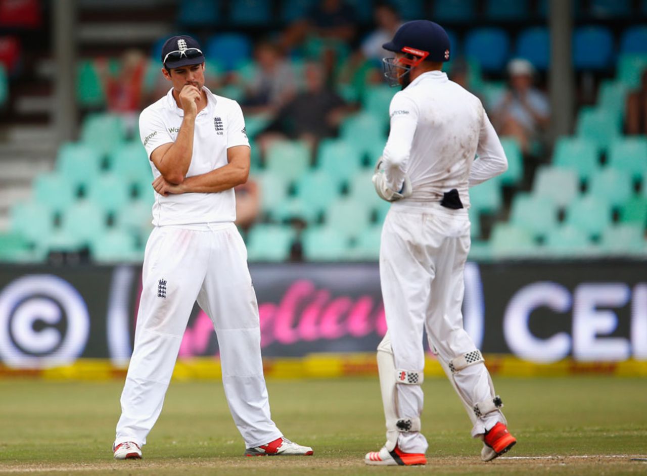 Alastair Cook contemplates a missed stumping by Jonny Bairstow, South Africa v England, 1st Test, Durban, 4th day, December 29, 2015