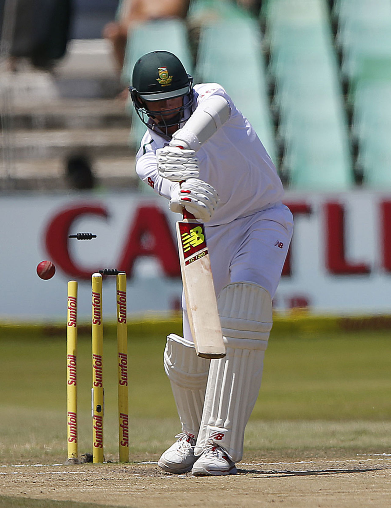 Dale Steyn was cleaned up by Steven Finn, South Africa v England, 1st Test, Durban, 5th day, December 30, 2015