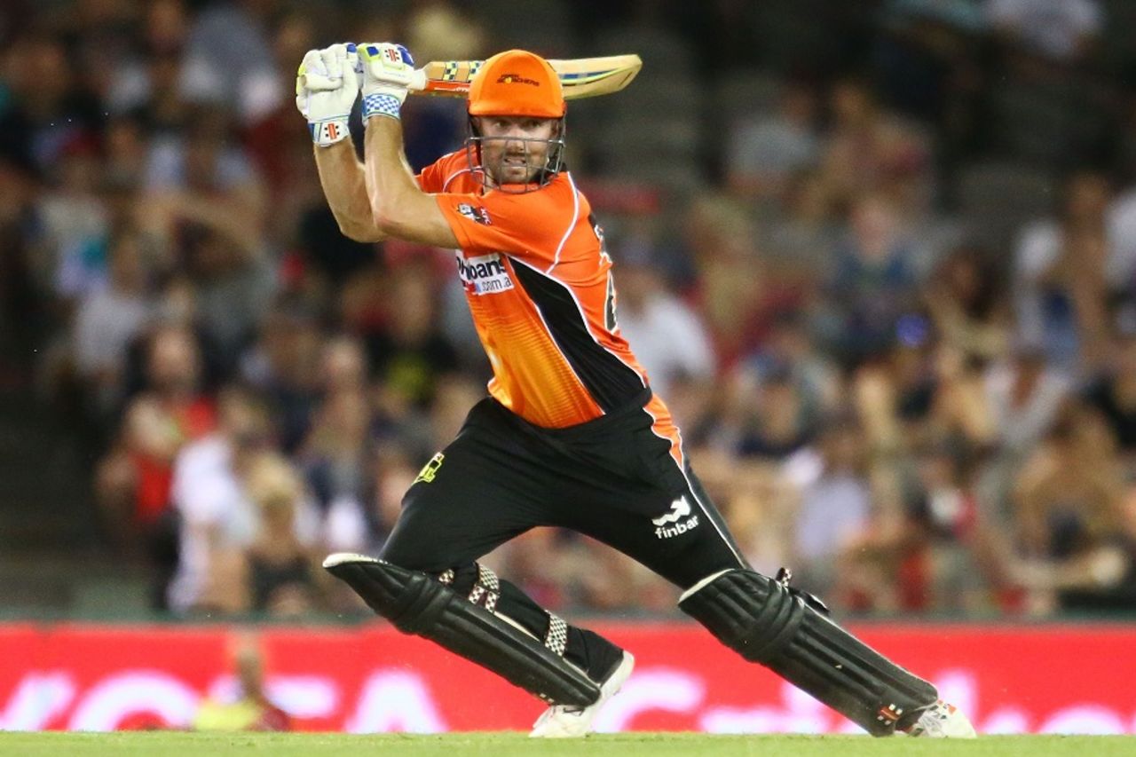 Shaun Marsh laces the ball through the off side, Melbourne Renegades v Perth Scorchers, BBL 2015-16, Melbourne, December 30, 2015