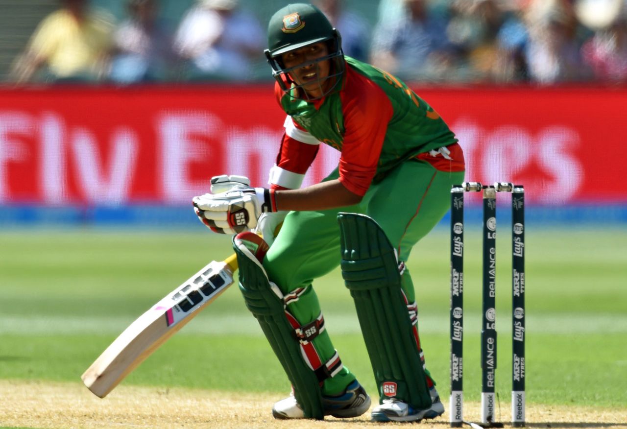 Soumya Sarkar looks back to the keeper, England v Bangladesh, World Cup 2015, Group A, Adelaide, March 9, 2015
