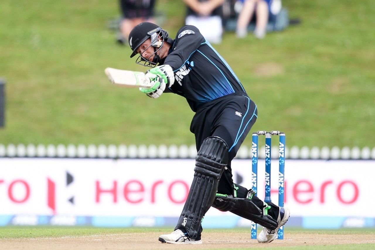 Martin Guptill smacked three sixes in his 14-ball 27, New Zealand v Sri Lanka, 4th ODI, Nelson, January 2, 2016