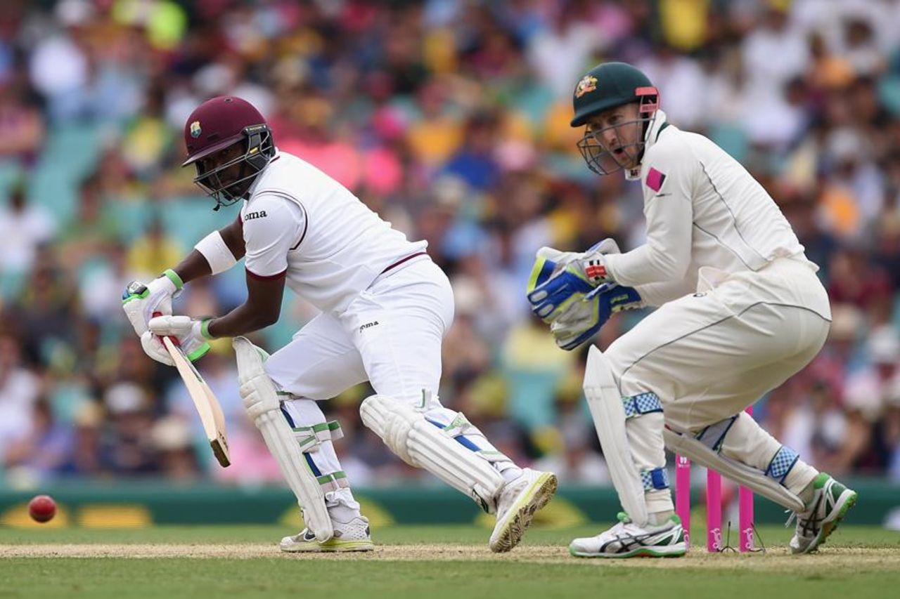 Darren Bravo steers one towards point, Australia v West Indies, 3rd Test, Sydney, 1st day, January 3, 2016