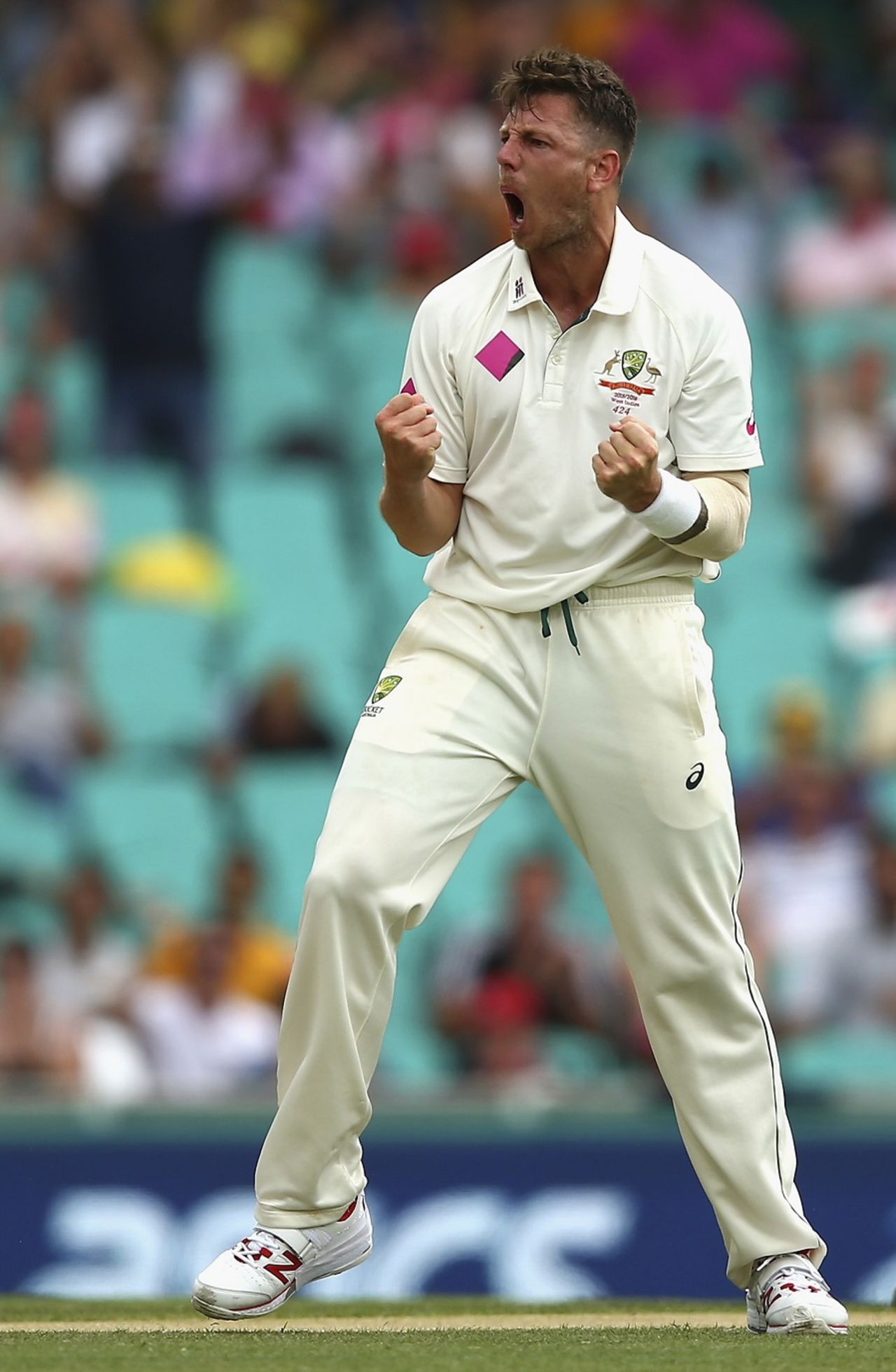 James Pattinson roars after bowling Carlos Brathwaite, Australia v West Indies, 3rd Test, Sydney, 2nd day, January 4, 2016