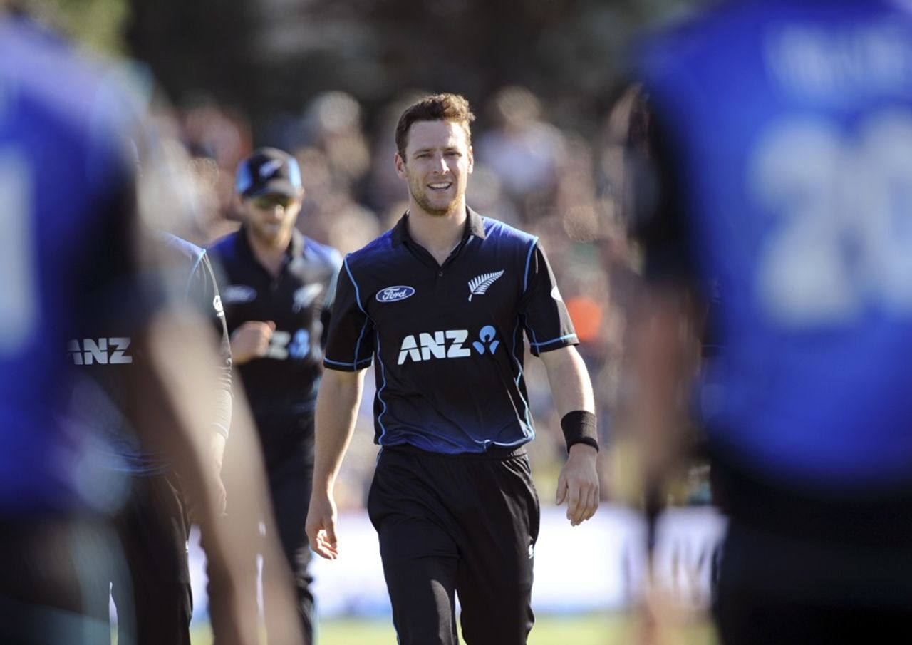 Man of the Match: Matt Henry finished with figures of 5 for 40, New Zealand v Sri Lanka, 5th ODI, Mount Maunganui, January 5, 2016